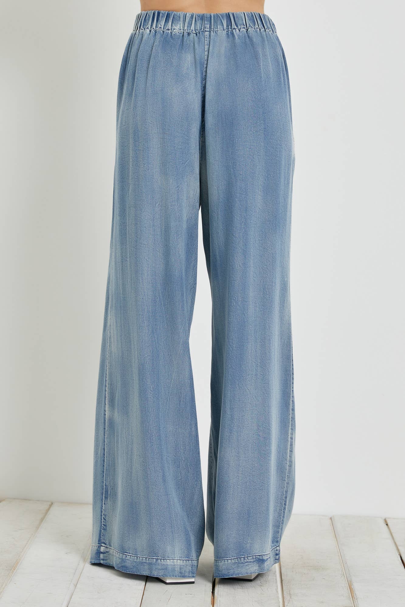 GO WITH THE FLOW Wide Leg Denim Pants