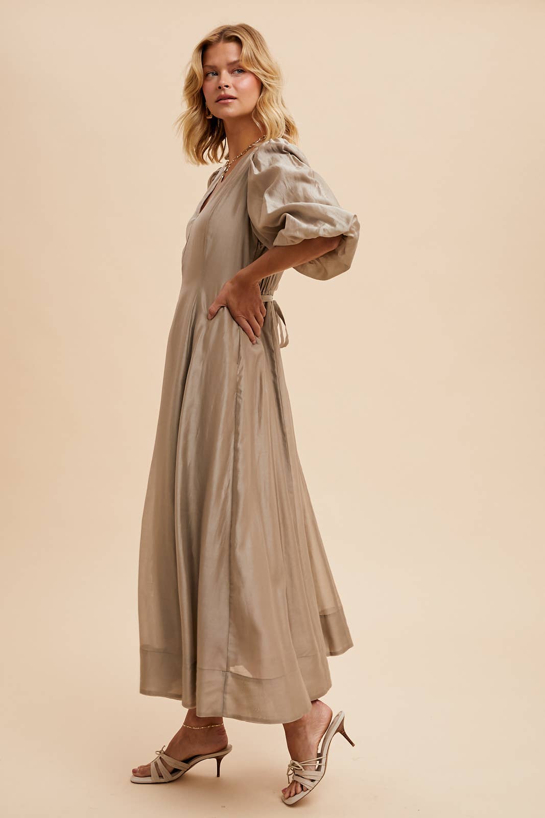 MEYDENBAUER Puff Sleeve Dress