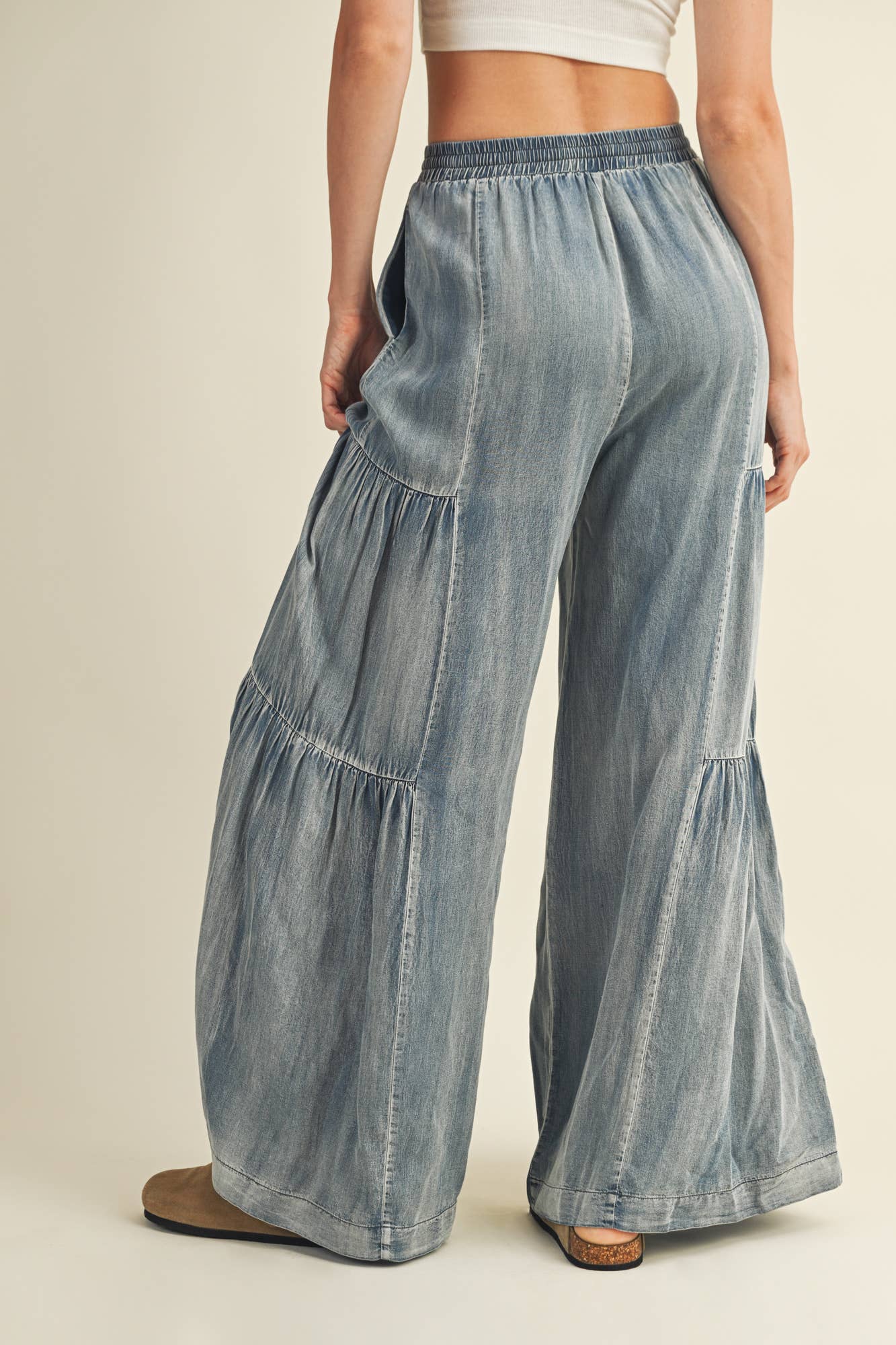 RUFFLED SIDE WASHED DENIM WIDE PANTS
